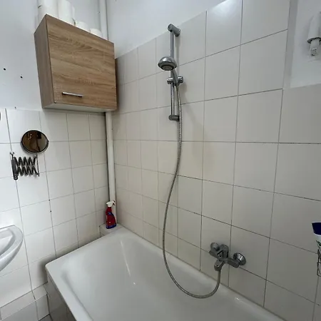 Large And Cozy In A Shared And Great Location * Kiel